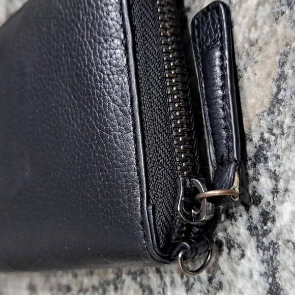 KENNETH COLE Wallet - Picture 5 of 5